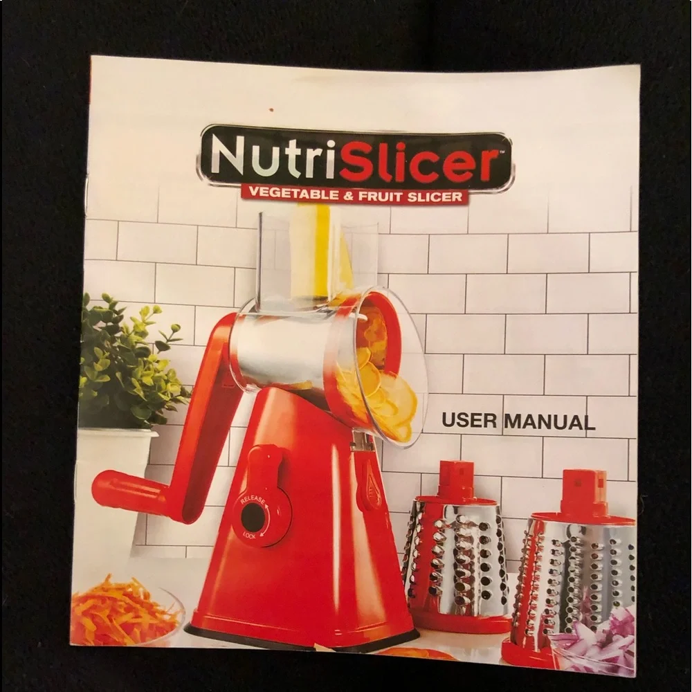 Nutri Slicer vegetable and fruit slicer 4 attachments